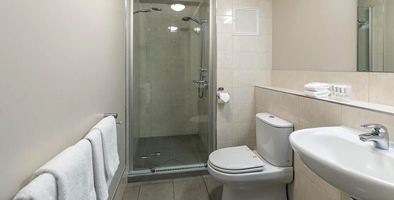 executive studio bathroom