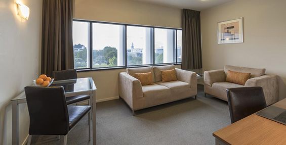 1-bedroom executive lounge